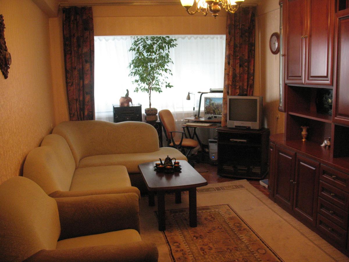 Apartments Near Politech Kiev Esterno foto